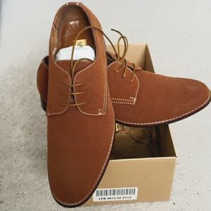 NWOT Mens Delli Aldo suede bucks